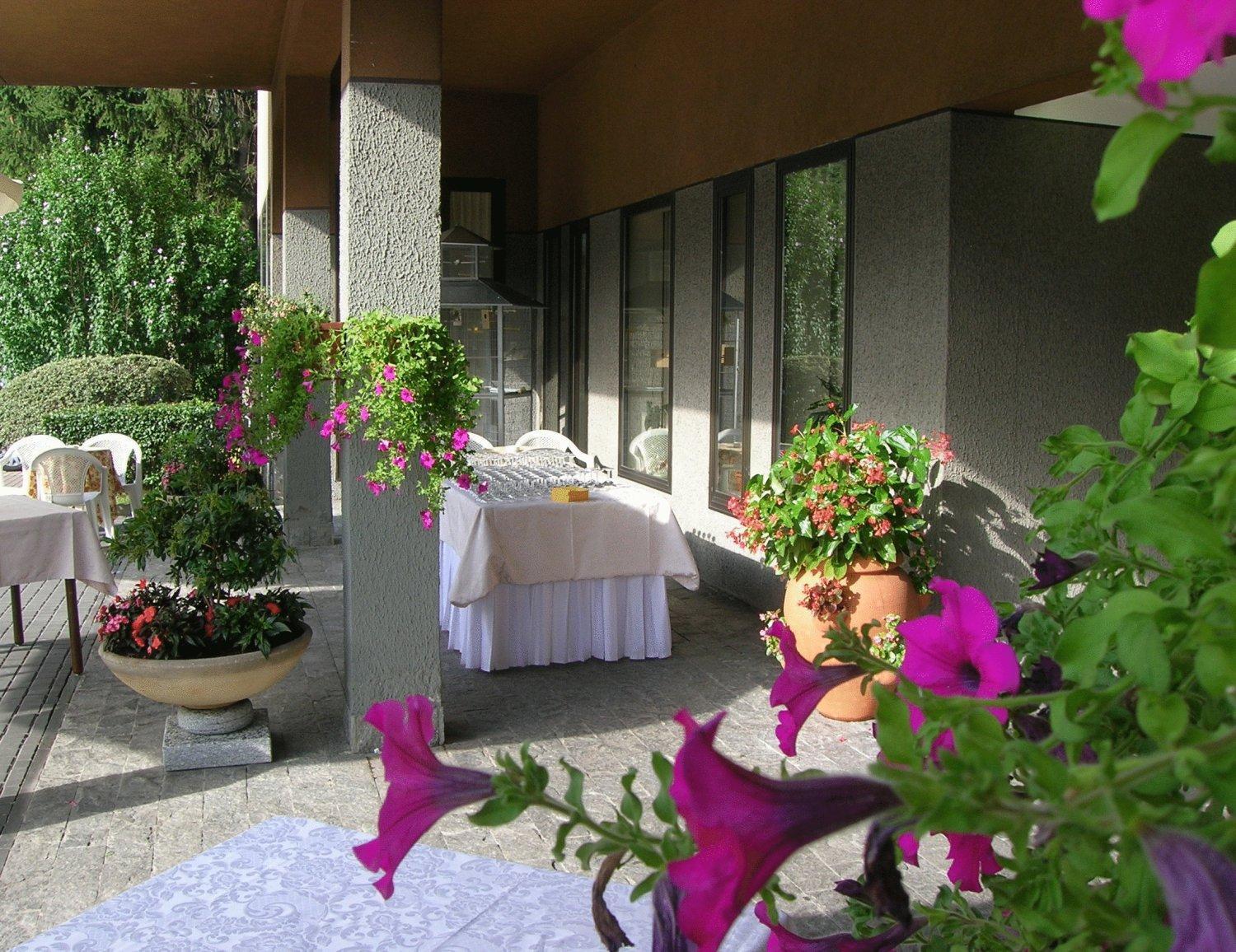 Albergo Ristorante Cicin Casale Corte Cerro Esterno foto
